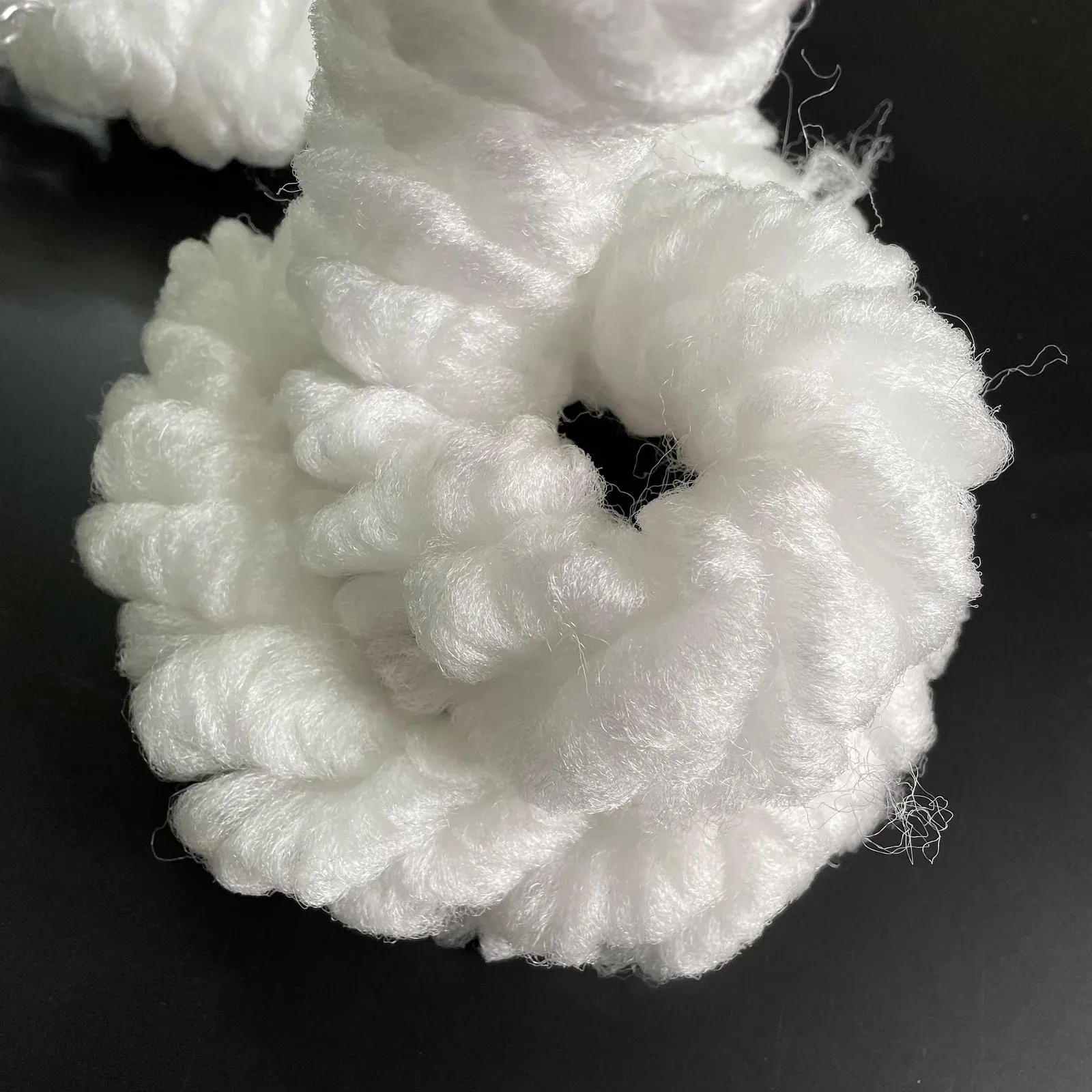 Fiber bundle filter media product photograph 3